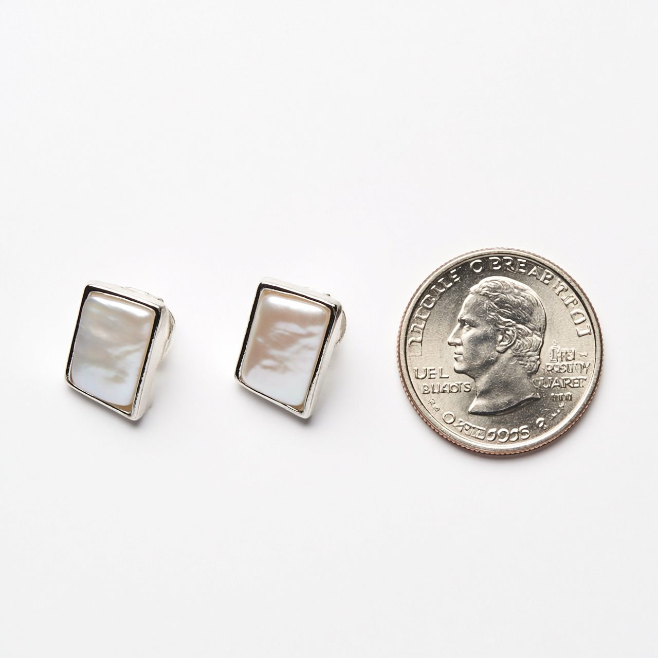 Geometric Pearl Stud Earrings – 18K Gold Plated | CELUXE Modern Minimalist Jewelry - Image 6